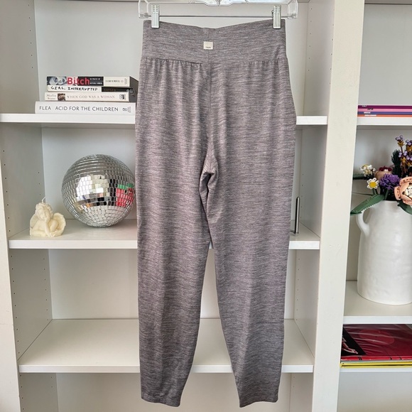 VUORI Lux Harem Jogger Pants Heather Grey - Picture 5 of 6